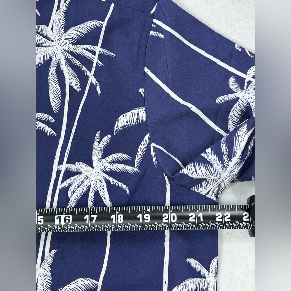 Cotton & Co. Men’s Navy Blue Tropical Palm Tree Shirt. Size Medium - Picture 5 of 7